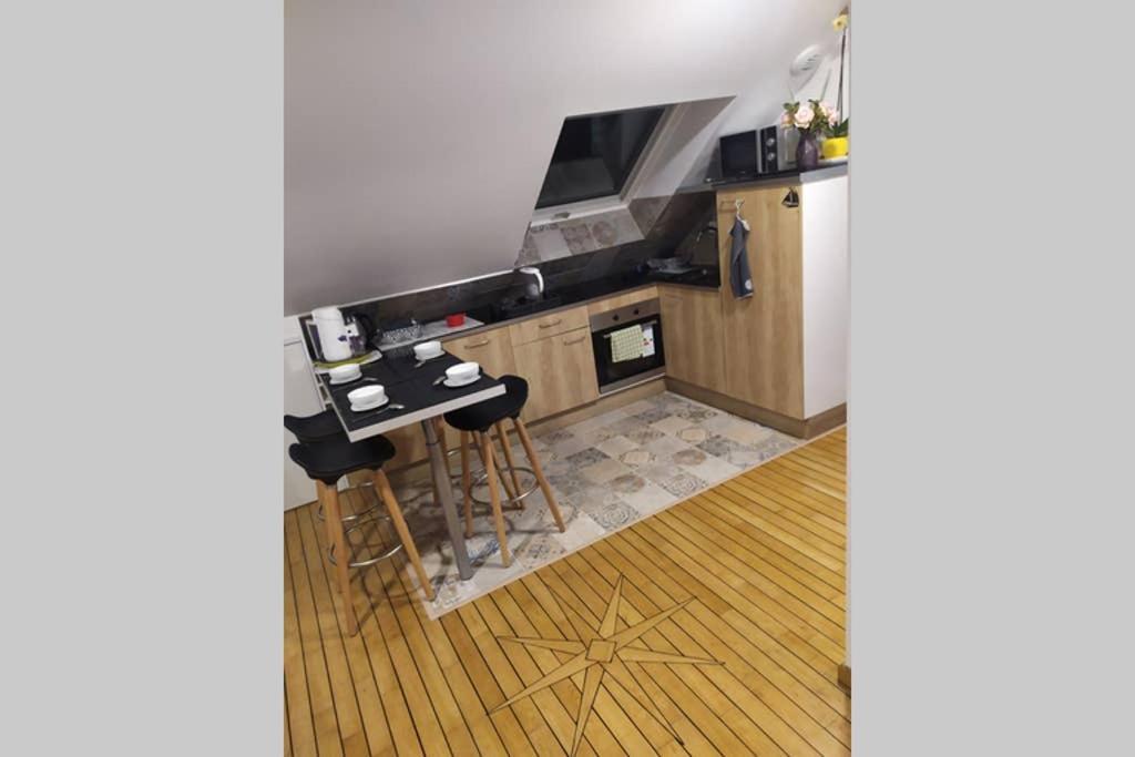 Logement Atypique Bien Etre Au Coeur De La Nature Quimper Exterior photo
